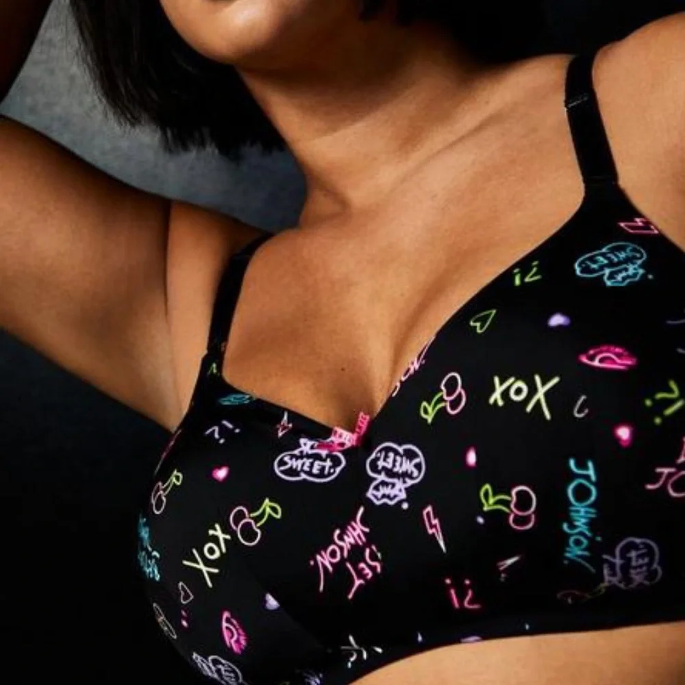 Torrid Betsey Johnson Neon Dream 360 Back Smoothing Lightly Wire Free Bra 44B - Picture 2 of 4